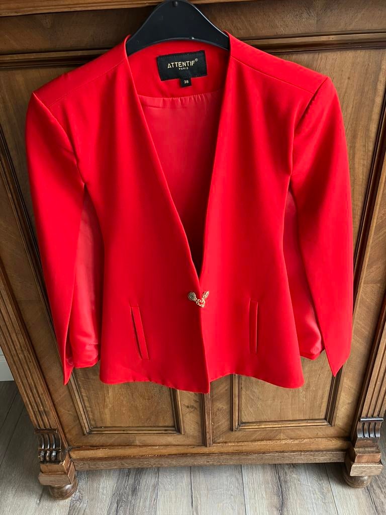Attentif Paris blazer / cape jasje maat 38, Ophalen of Verzenden, Zo goed als nieuw, Maat 38/40 (M), Rood