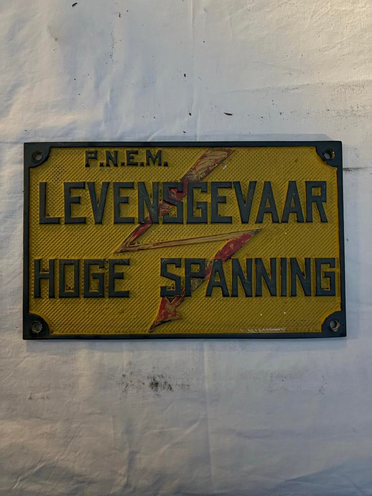 Vintage PNEM Levensgevaar Hoge Spanning bord, Antiek en Kunst, Ophalen
