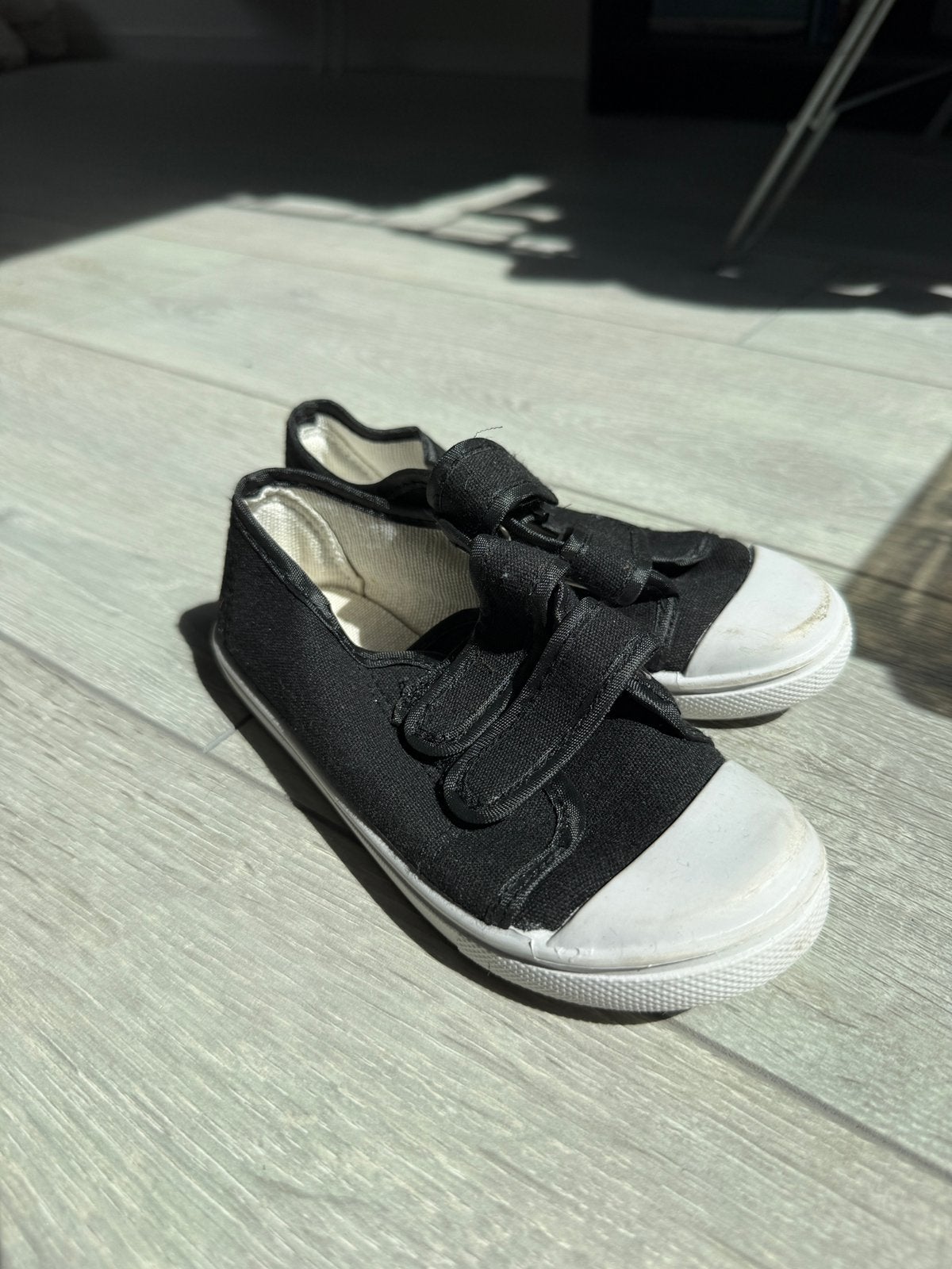 Gymschoenen maat 28, Kinderen en Baby's, Kinderkleding | Schoenen en Sokken, Ophalen of Verzenden, Zo goed als nieuw, Jongen of Meisje