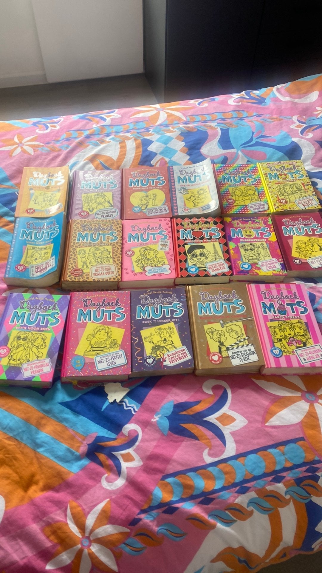 17 x dagboek van een muts mogen weg voor een klein prijsje, Boeken, Ophalen of Verzenden, Gelezen