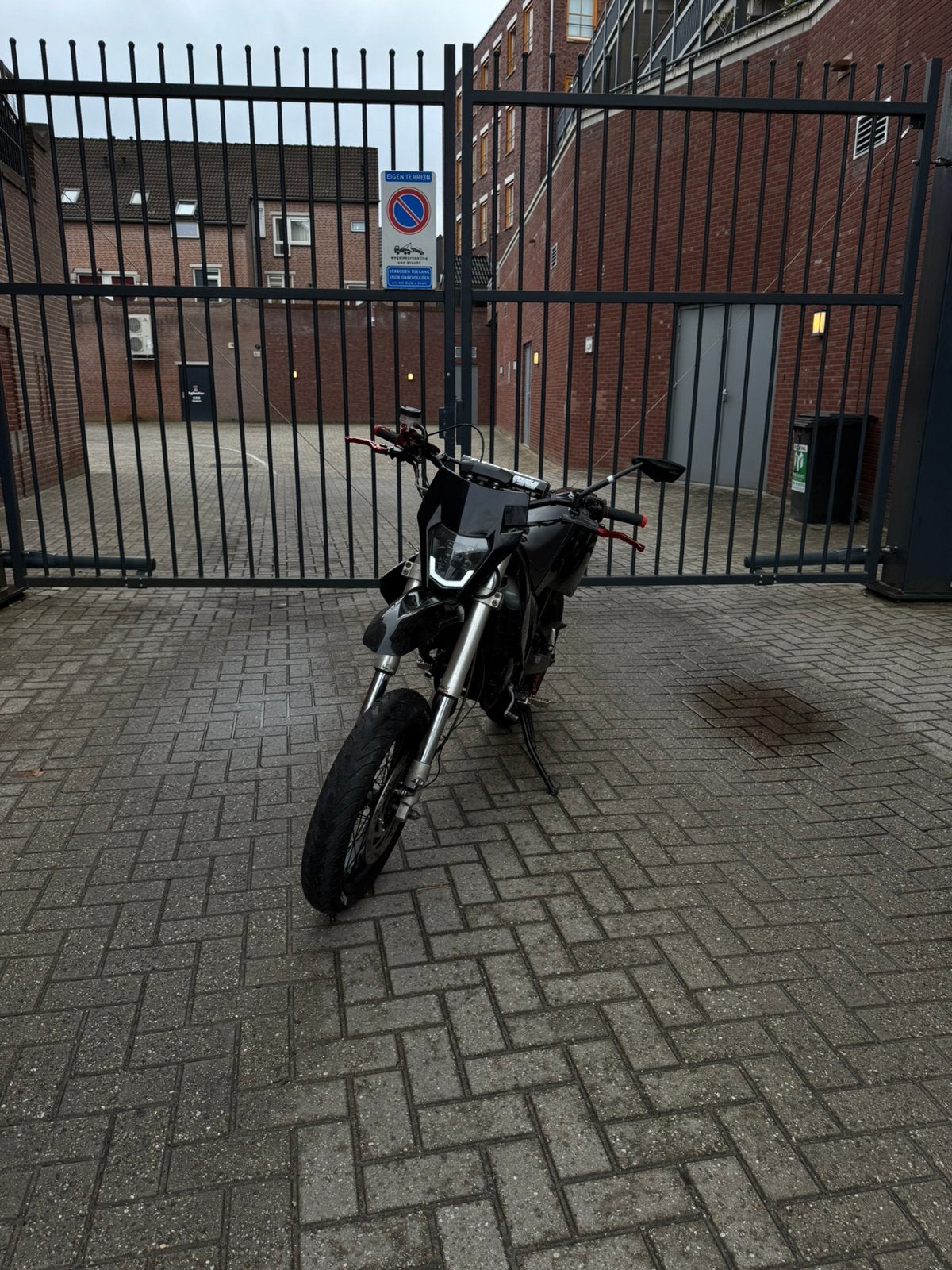 Derbi 77cc fris blok, Ophalen, Zo goed als nieuw