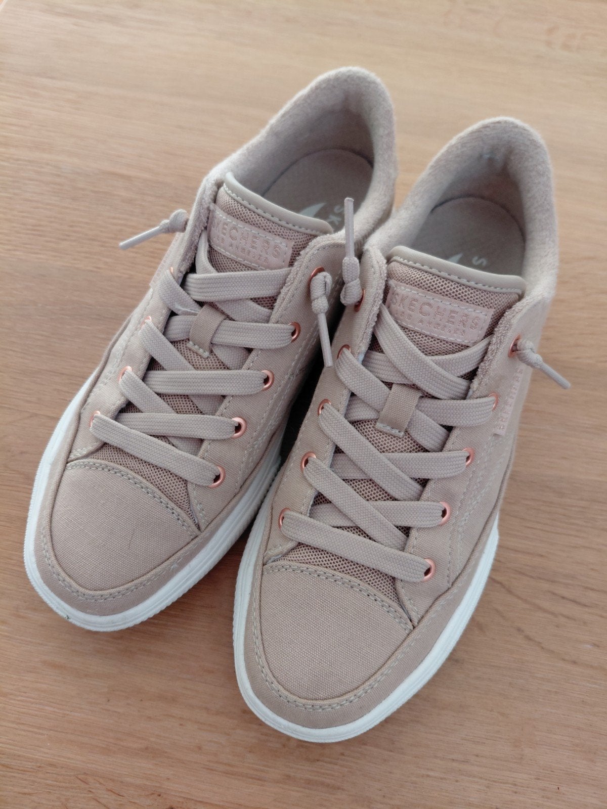 2 paar dames Sketchers maat 37, Ophalen, Zo goed als nieuw, Meisje, Laarzen