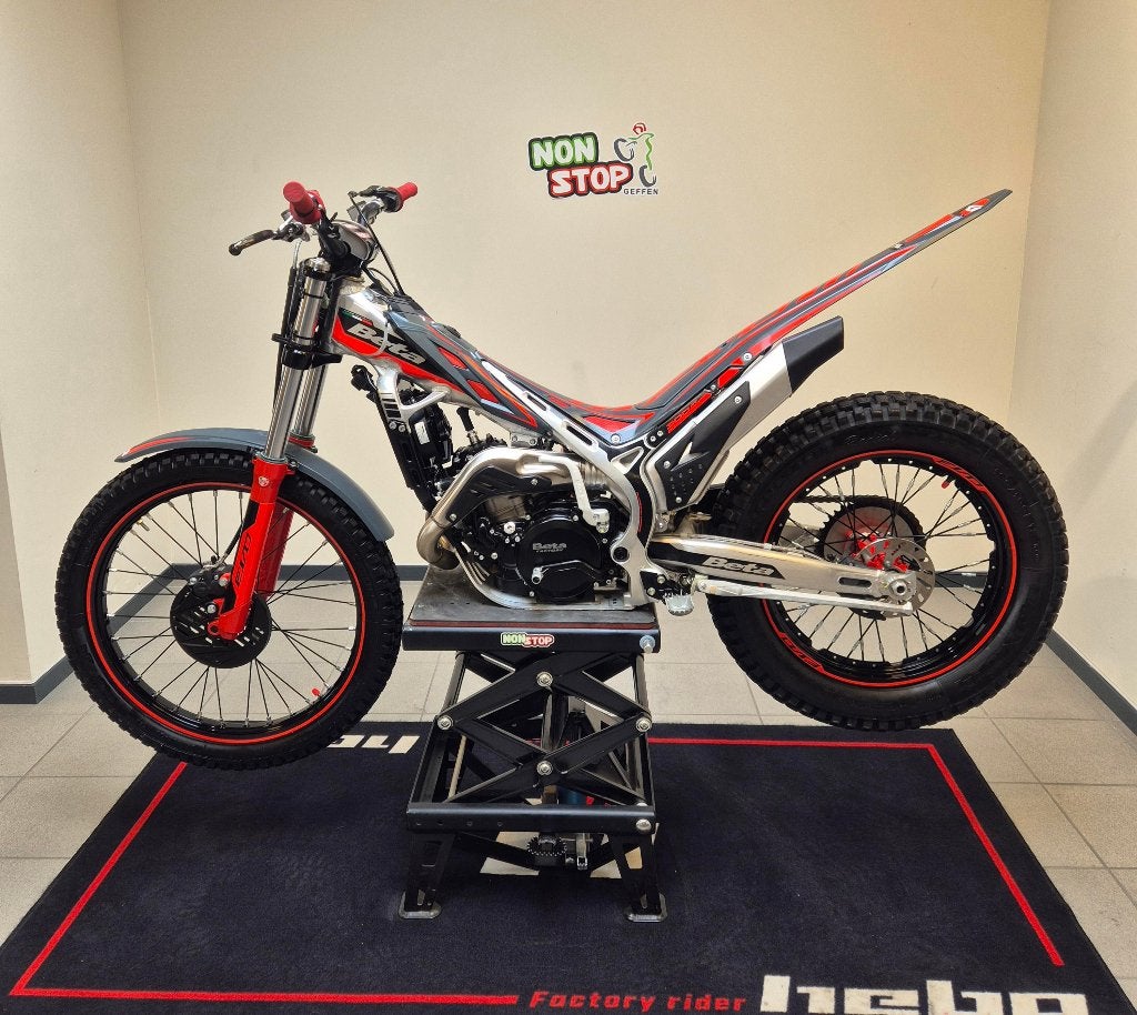 Beta Evo 300 trial motor  €4750. NIEUWSTAAT! kenteken, Motoren, 300 cc, Sport, 11 kW of minder, Beta