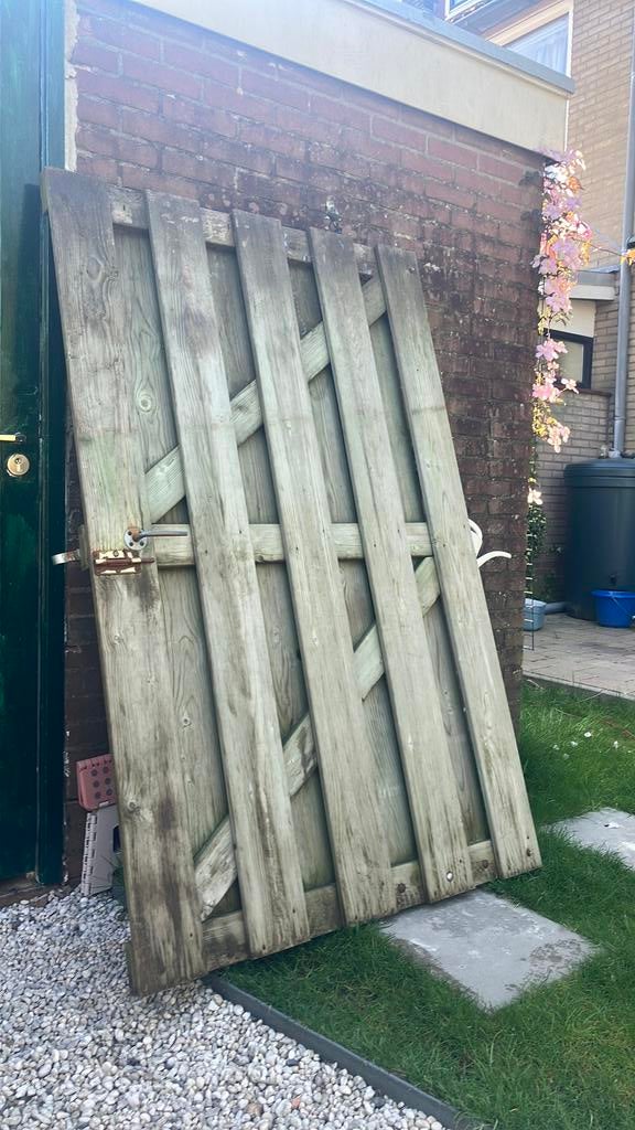 Poortdeur 175x110 GRATIS OP TE HALEN, Ophalen, Minder dan 3 meter, Hout, 1 tot 2 meter