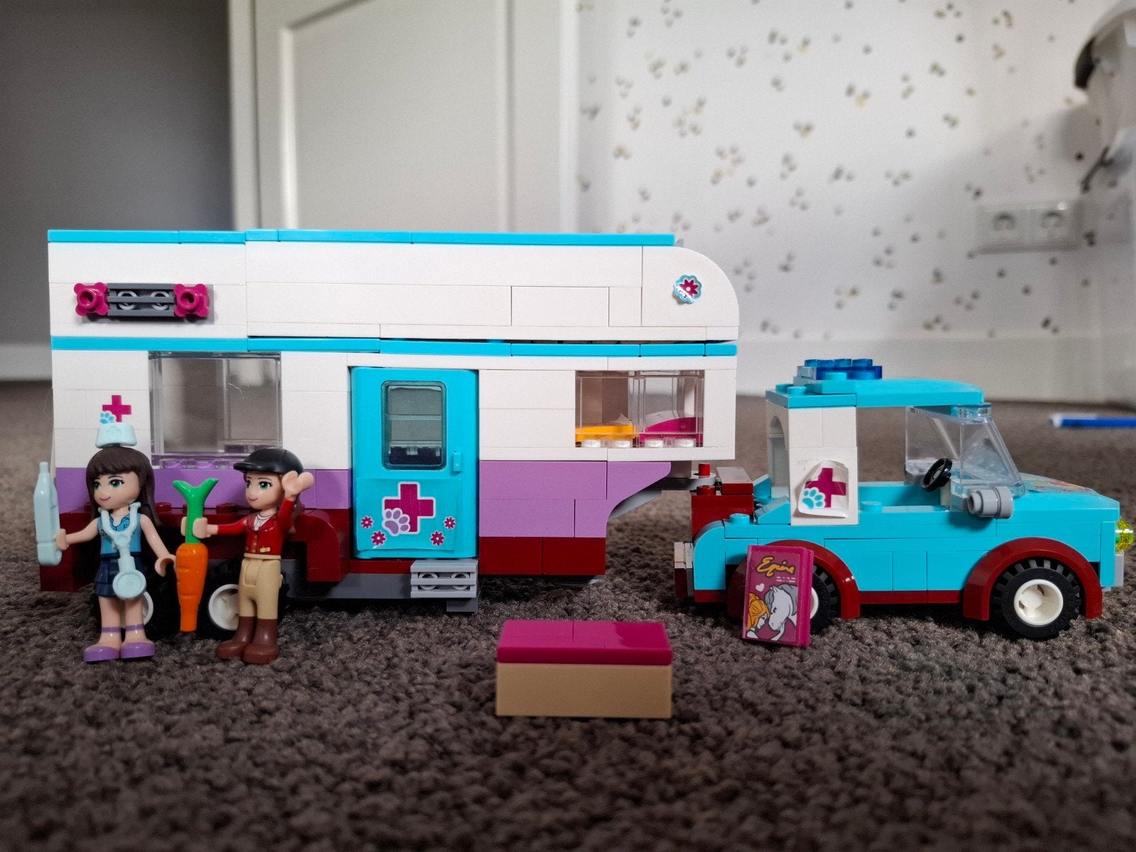 LEGO Friends Paardendokter met trailer, Ophalen, Gebruikt