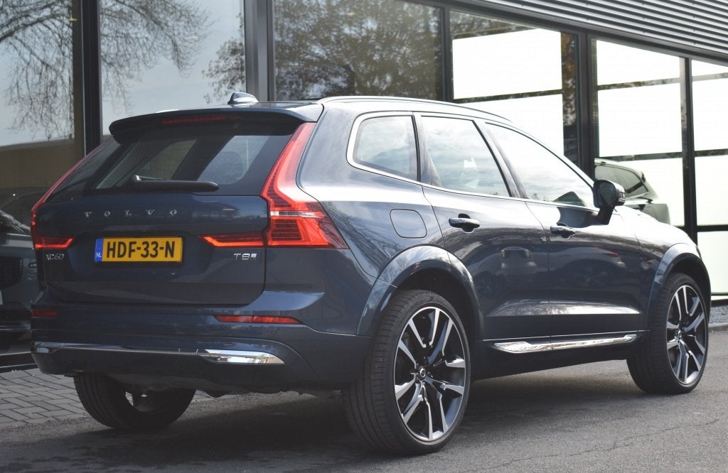 Volvo XC60 T8 455pk AWD Ultra Bright | Climate | 22'' | Schu, Auto's, Volvo, Automaat, Gebruikt, 4 cilinders, Blauw