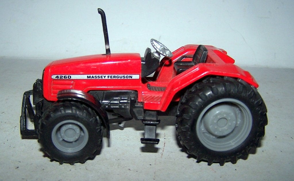 Mooi Massey Ferguson 4260 tractormodel. Izgs., Ophalen of Verzenden, Zo goed als nieuw, Tractor of Landbouw, Overige merken