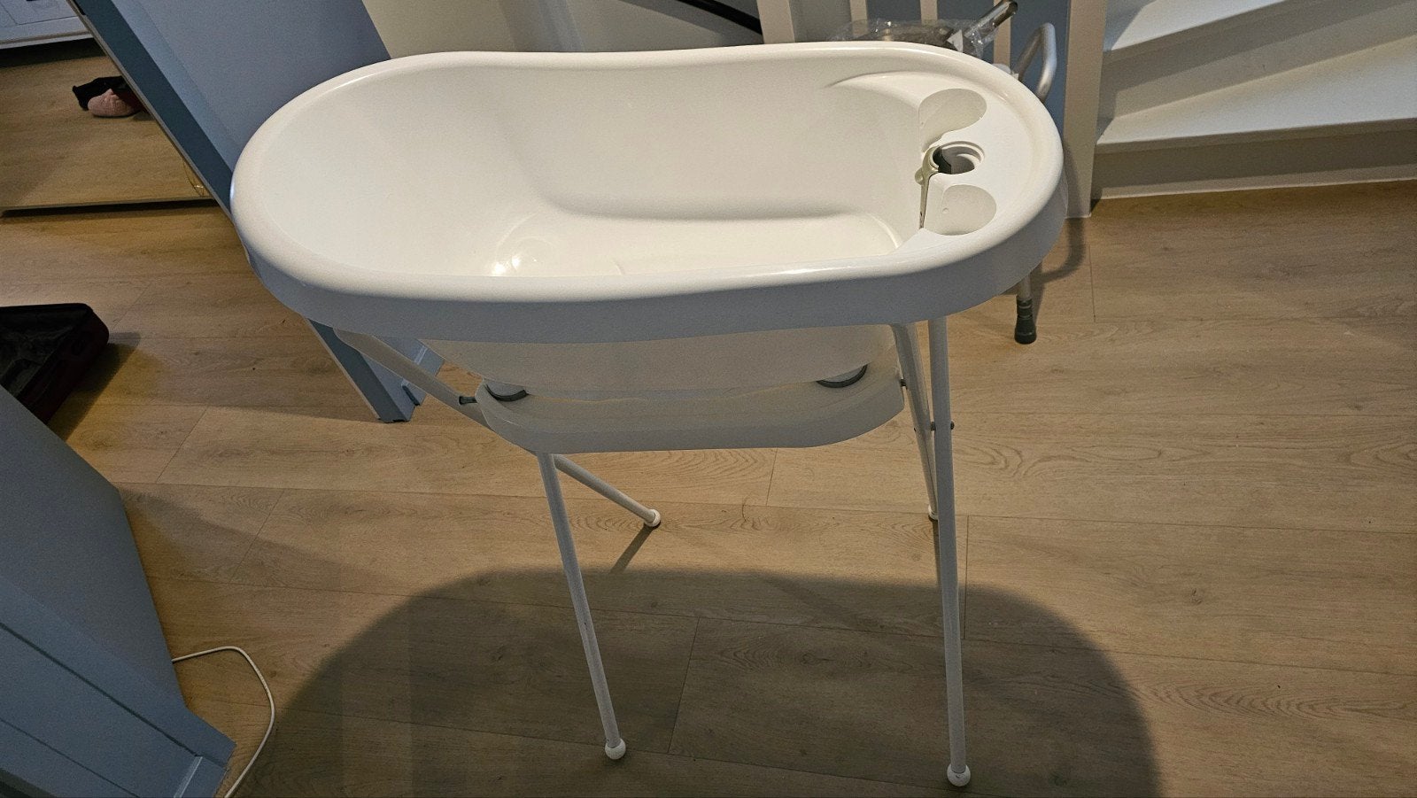 Gratis babybad met standaard, Kinderen en Baby's, Ophalen, Gebruikt, Badje, Standaard