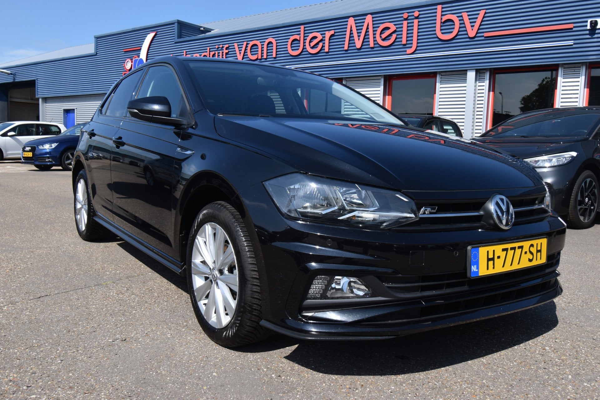 Volkswagen Polo 1.0 TSI Comfortline R-Line , NAVI , LMV16 ,, Voorwielaandrijving, Stof, Gebruikt, 1055 kg