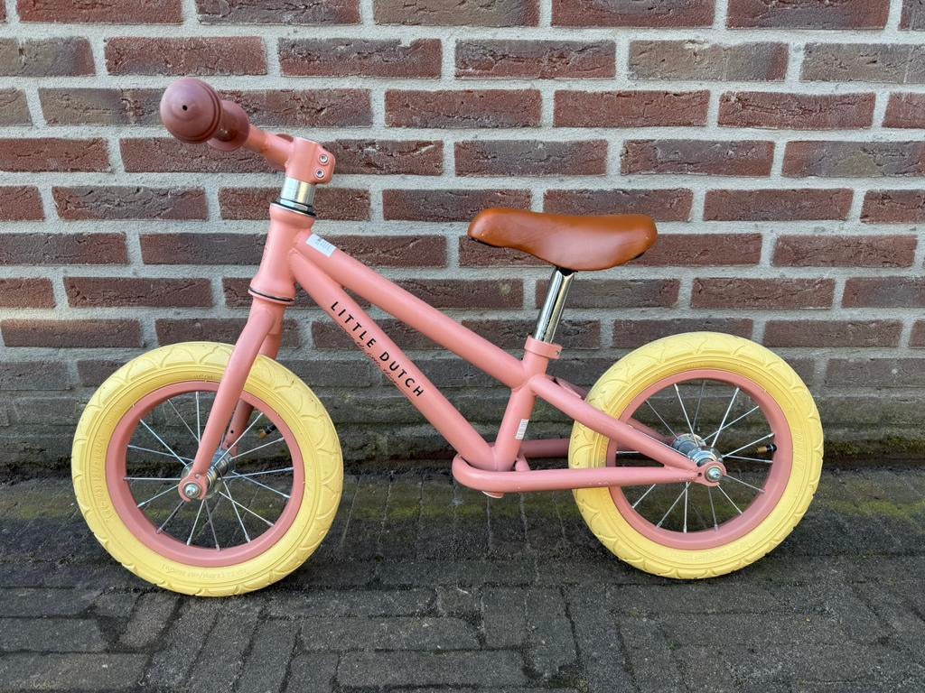 Loopfiets Little dutch - roze, Fietsen en Brommers, Fietsen | Kinderfietsjes, Ophalen, Gebruikt, Minder dan 16 inch
