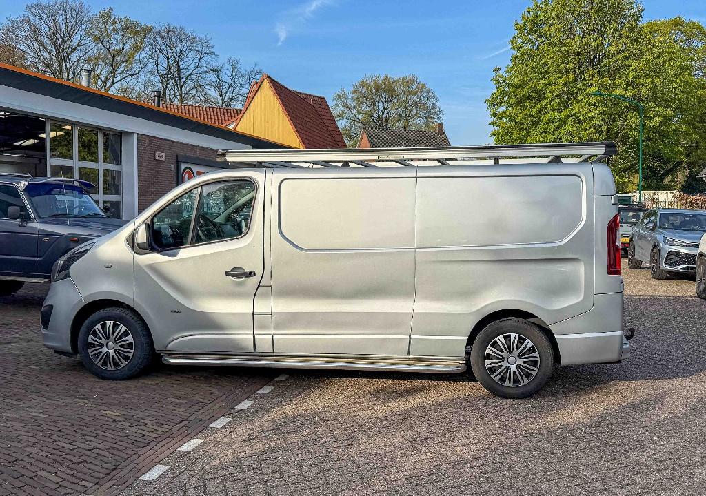 Opel Vivaro 1.6D 92KW 2017, Auto's, Voorwielaandrijving, 125 pk, 4 cilinders, USB