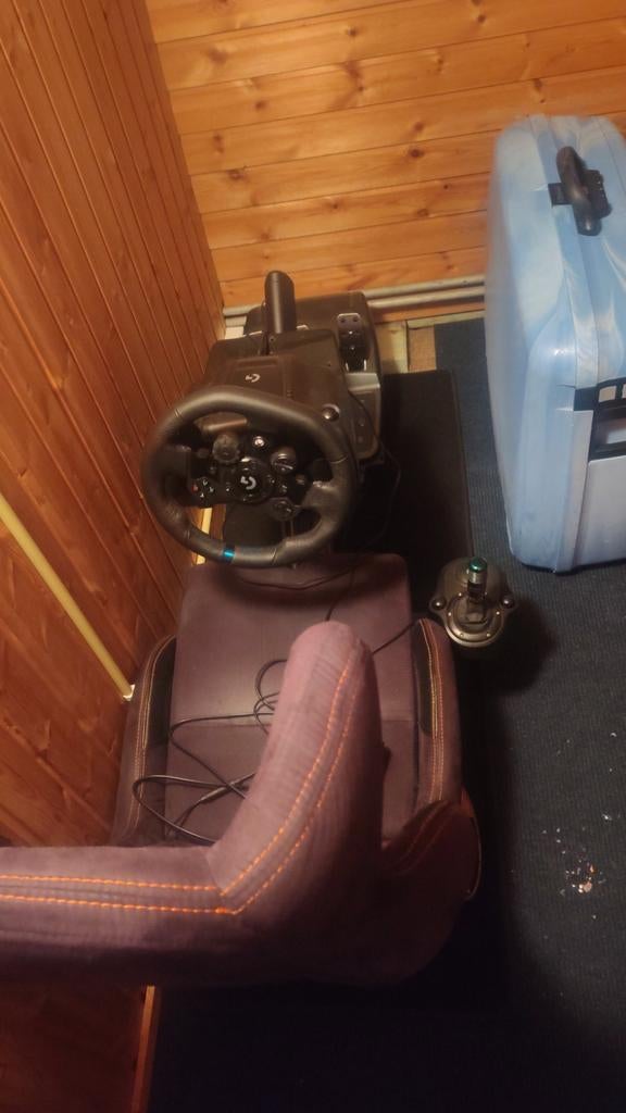 Playseat wrc editie en Logitech G923 met schakelpook, Ophalen of Verzenden, Zo goed als nieuw, 1 TB, Met 1 controller