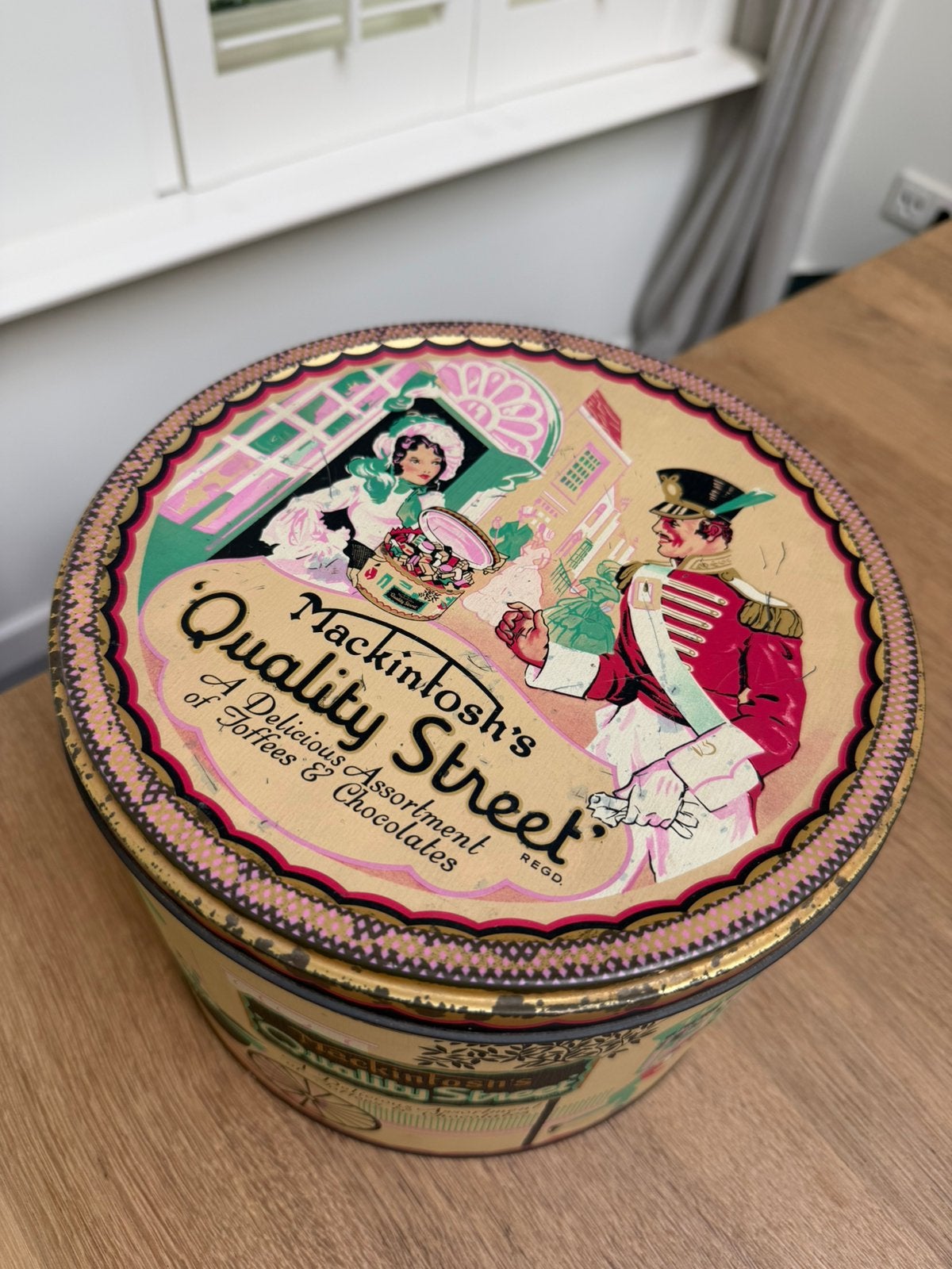 Mooi oud groot blik Quality Street, Verzamelen, Ophalen of Verzenden, Zo goed als nieuw, Overige