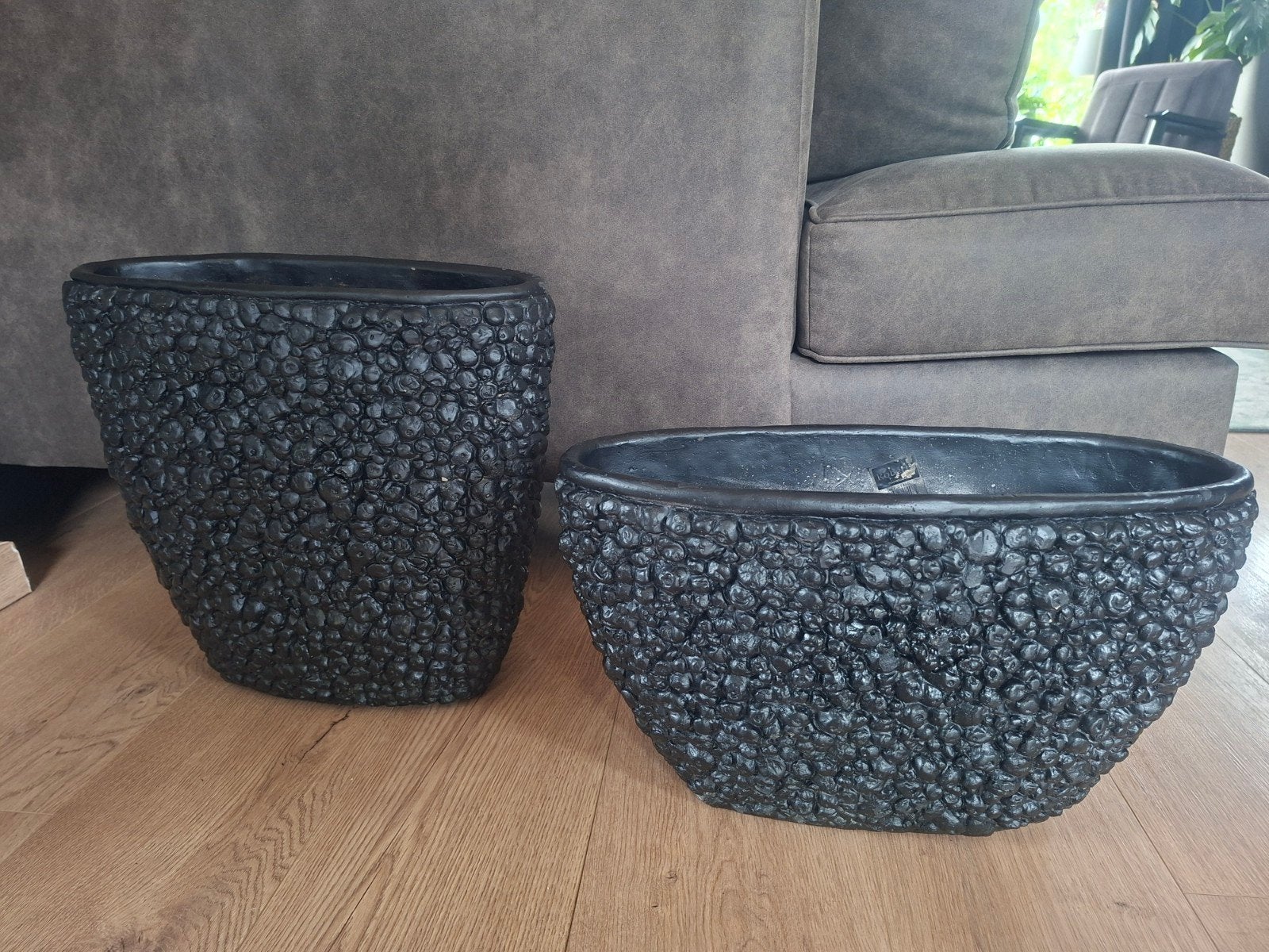 2 Grote en Zware Bloempotten voor Binnen, Tuin en Terras, Bloempotten, Ophalen, Gebruikt