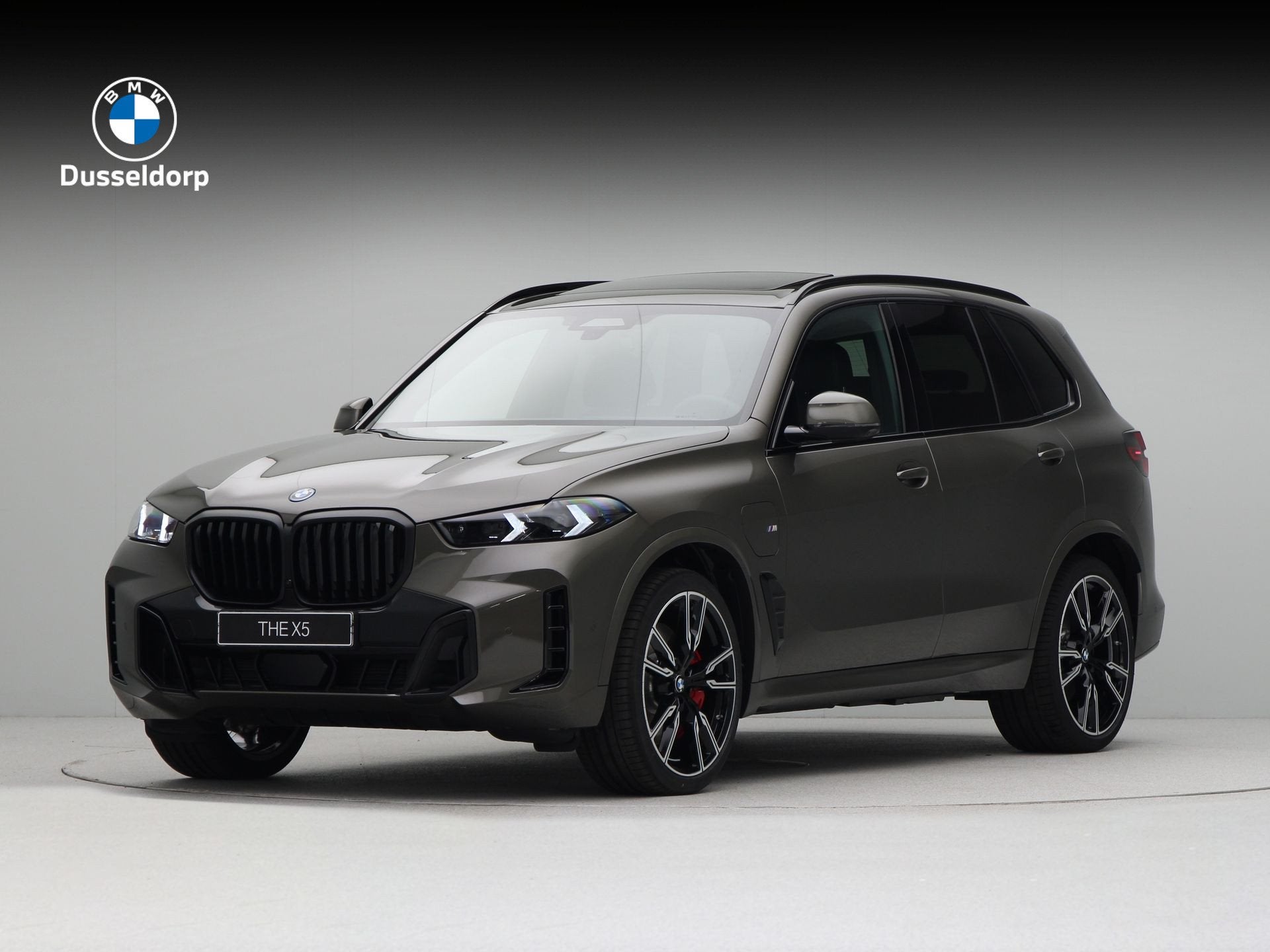 BMW X5 xDrive50e (bj 2026, automaat), Auto's, Automaat, 2395 kg, Overige brandstoffen, Leder