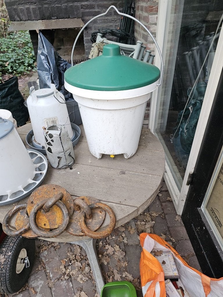 Drinkemmer met nippels 12L Groen, Ophalen, Zo goed als nieuw, Kippenhok of Kippenren