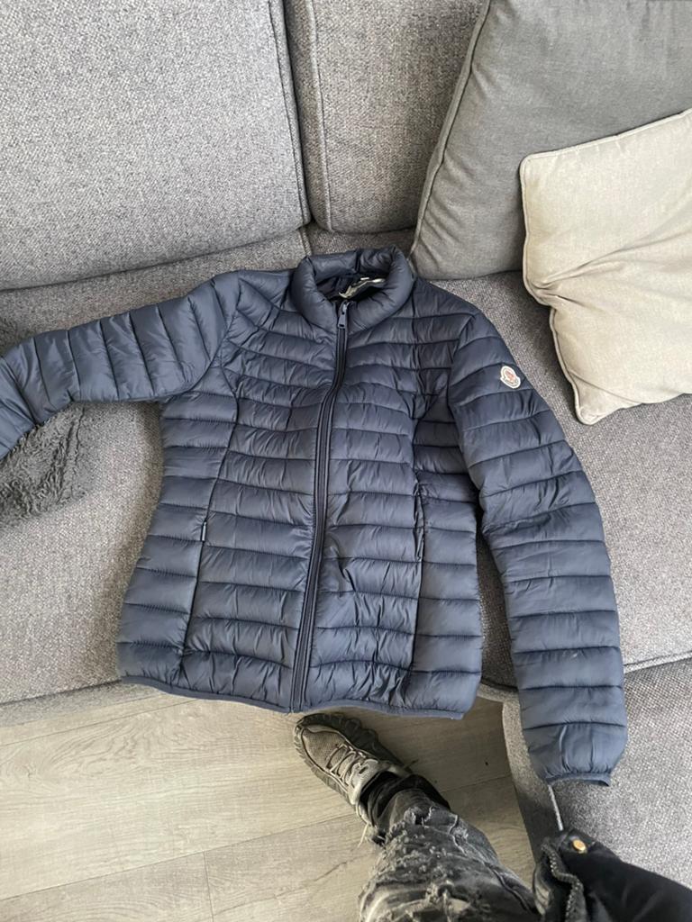 Moncler jas (maat s), Ophalen of Verzenden, Zo goed als nieuw, Zwart