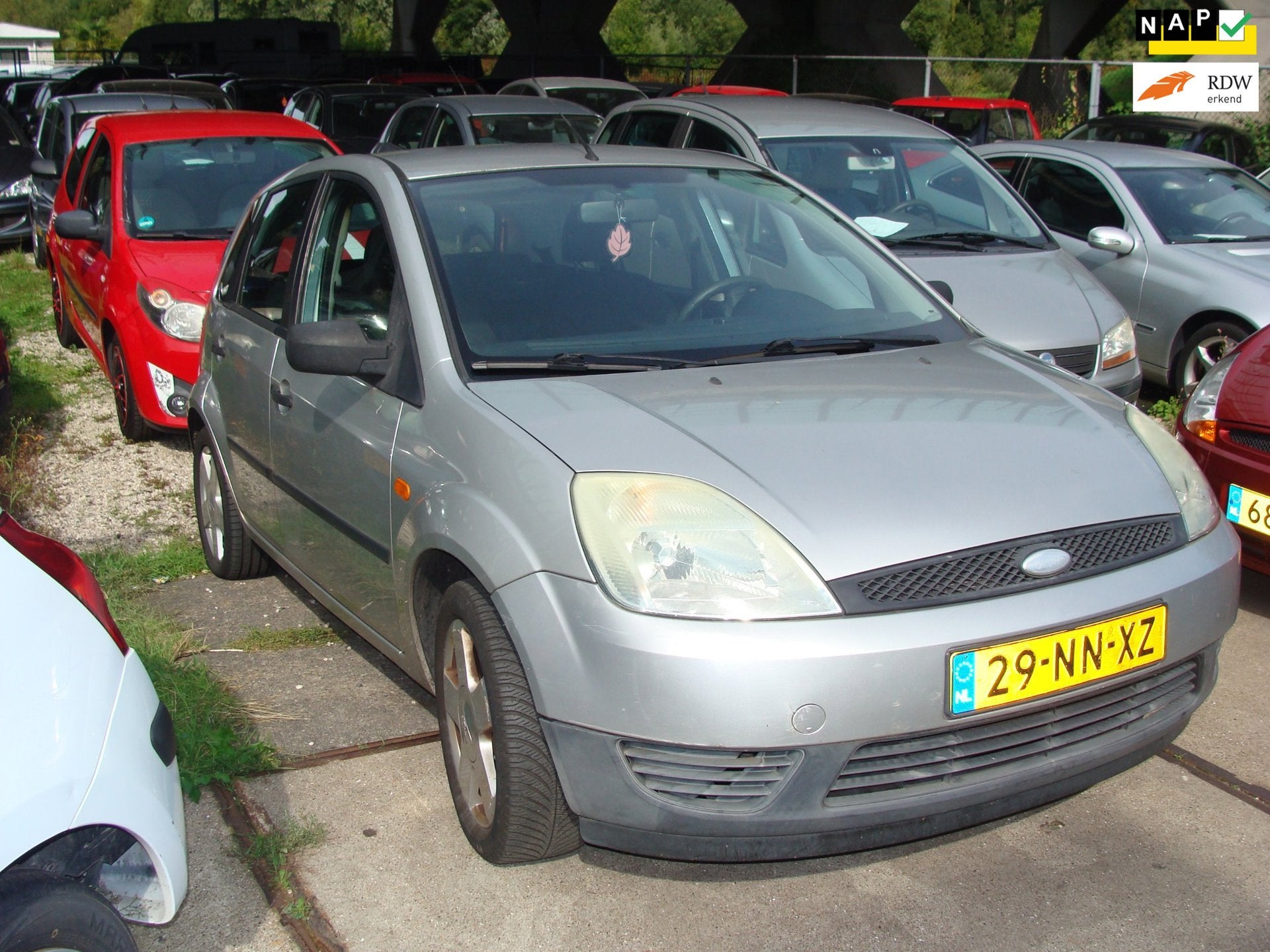 Ford Fiesta 1.25-16V Centennial 5drs airco elek pak nap apk, Voorwielaandrijving, 15 km/l, 1242 cc, 4 cilinders