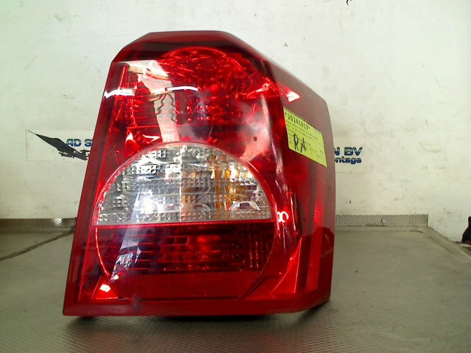 Achterlicht Rechts Dodge Caliber (2006-06/..) 05303752, Auto-onderdelen, Verlichting, Webaccessibility@stellantis.com, Gebruikt