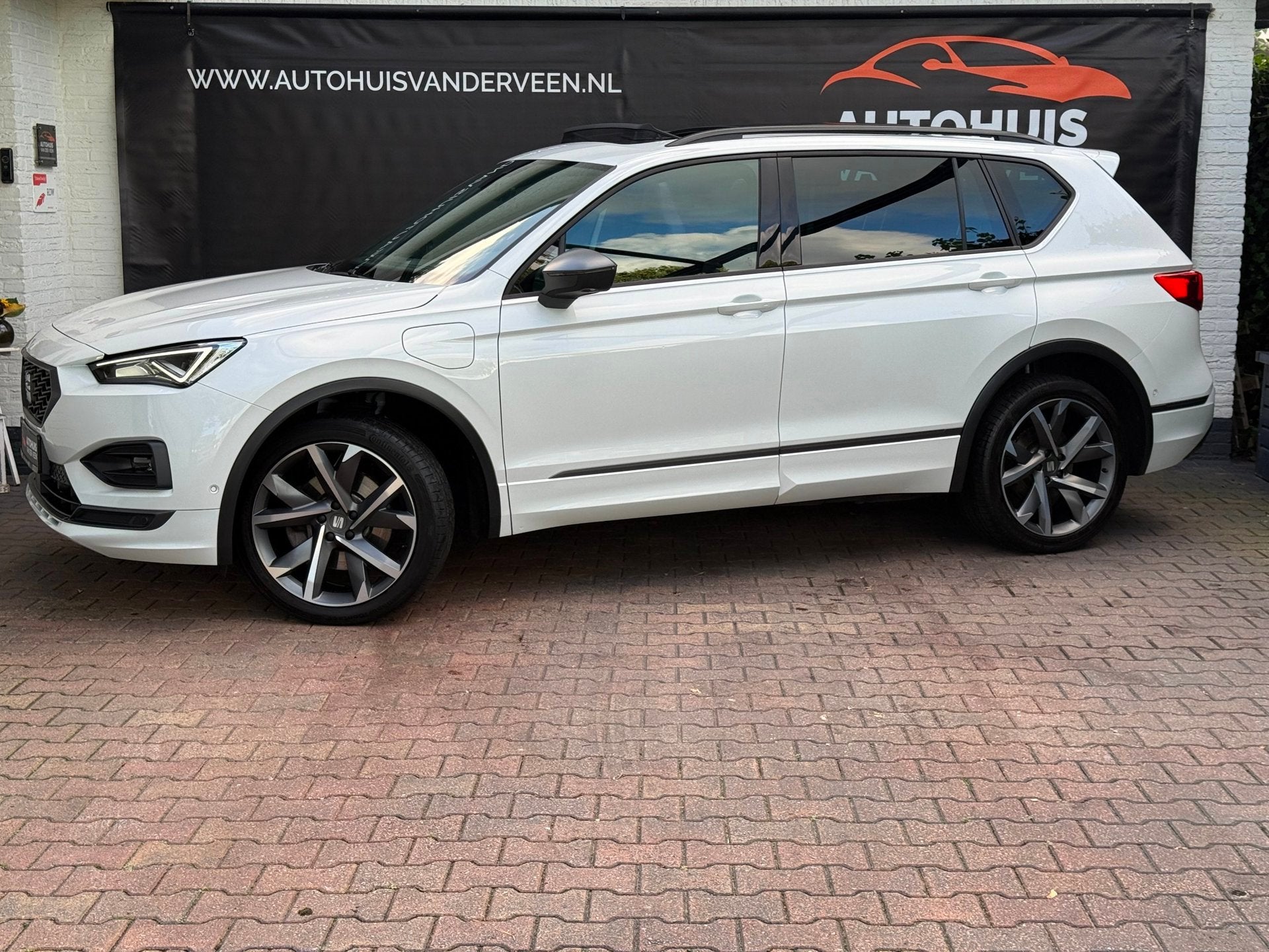 SEAT Tarraco 1.4 TSI e-Hybrid FR Business, Pano/ACC/Virtual/, Auto's, Voorwielaandrijving, Dealer onderhouden, 98 kWh, 4 cilinders