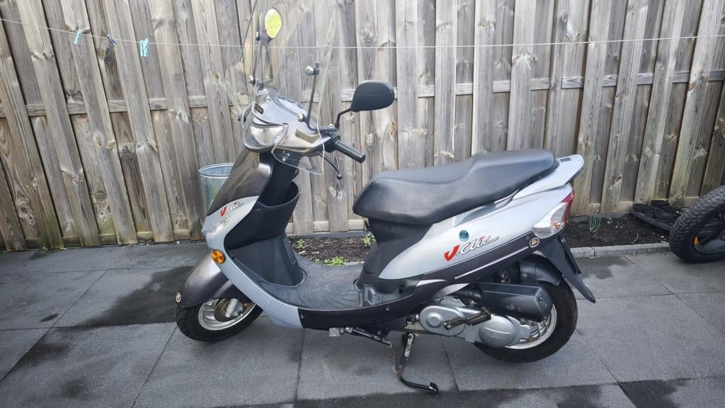 Peugeot V-CLIC Deep Grey 25, Fietsen en Brommers, Ophalen, Zo goed als nieuw, Benzine, Peugeot