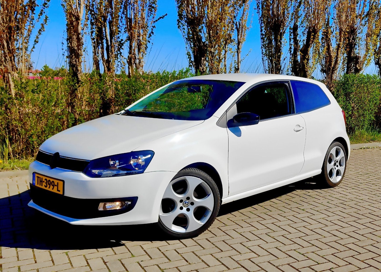 Volkswagen Polo 1.4 16V FSI 63KW 2011 Wit, Voorwielaandrijving, 970 kg, 40 €/maand, 4 cilinders