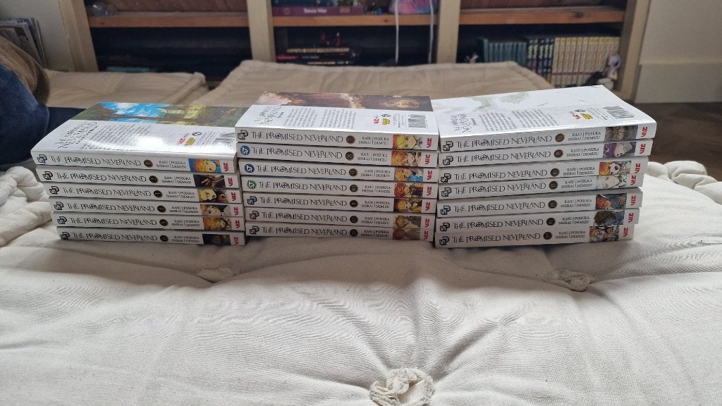The Promised Neverland – Volumes 1 t/m 20, Boeken, Meerdere comics, Ophalen of Verzenden, Gelezen, Japan (Manga)