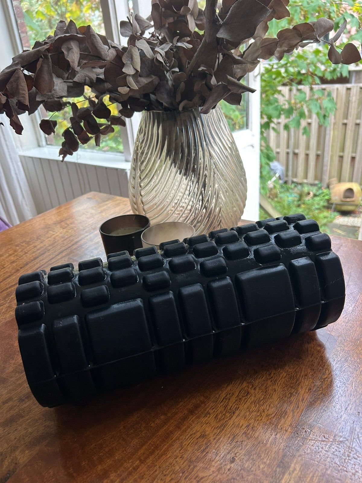 Foam roller / Massageroller – Zwart – Fitness & Yoga, Ophalen of Verzenden, Zo goed als nieuw