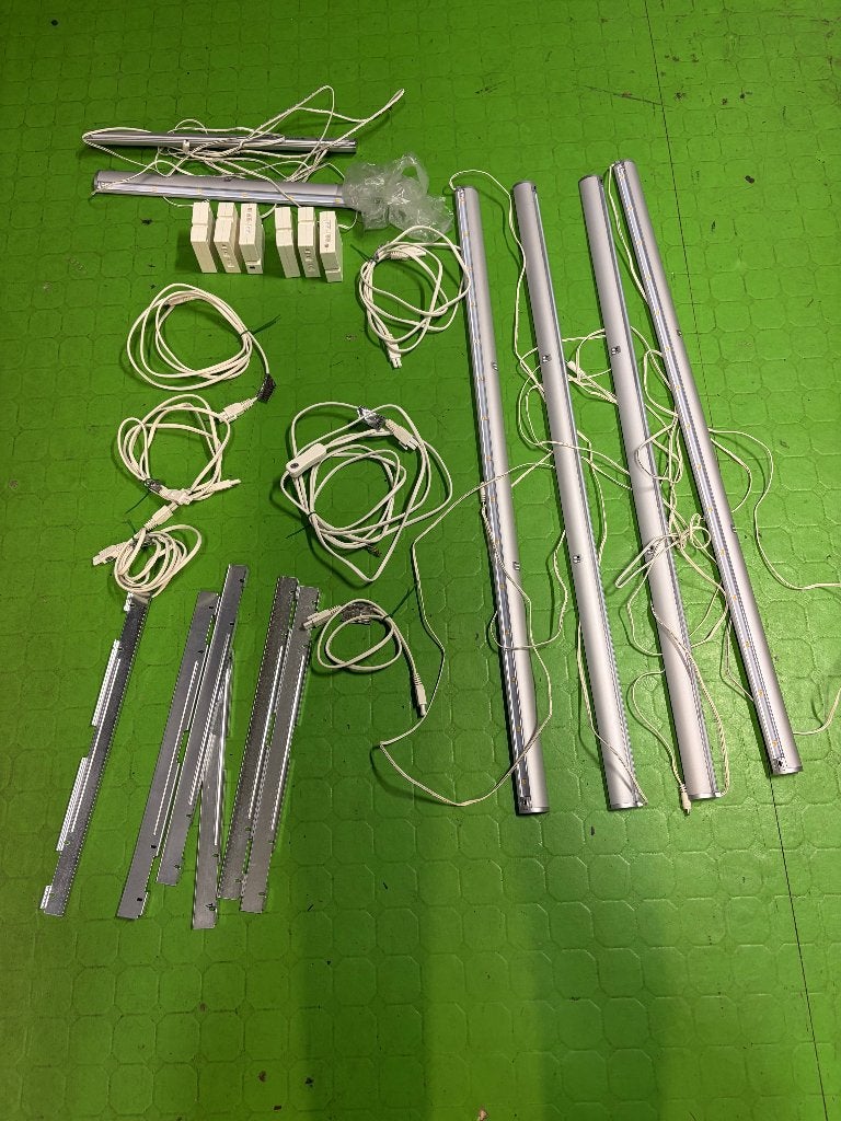 Verlichting Ikea PAX kledingkast, Huis en Inrichting, Gebruikt, Grijs, Overige fittingen, IKEA