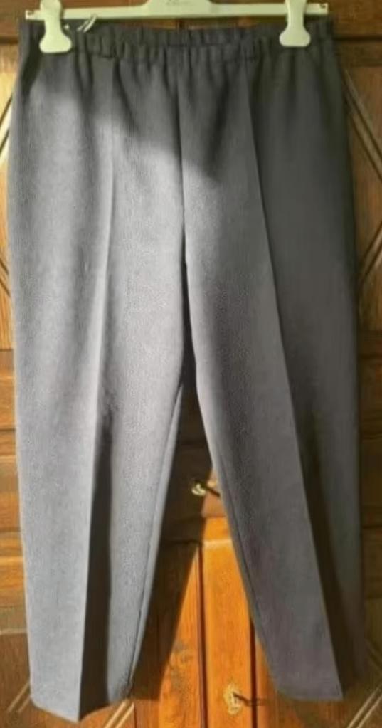 Blauwe broek, ribbroek, donkerblauwe damesbroek; 42 elastiek, Blauw, Maat 42/44 (L), Ophalen of Verzenden, Zo goed als nieuw