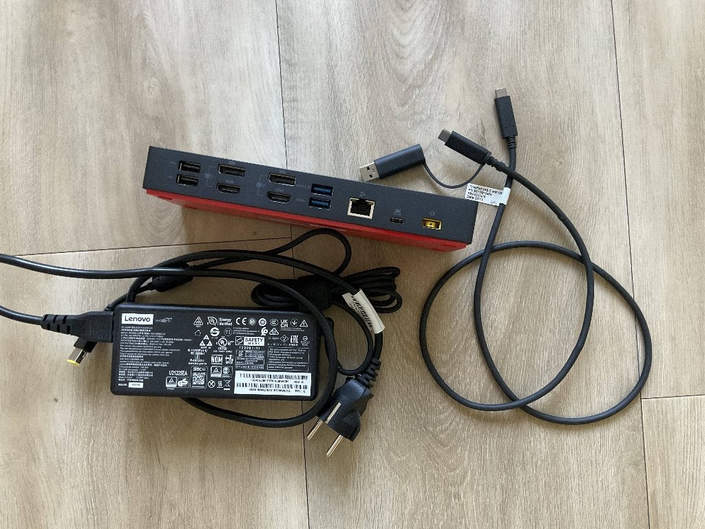 Lenovo ThinkPad Hybride Usb C en Usb A Docking Station, Computers en Software, Ophalen of Verzenden, Lenovo, Docking station, Gebruikt