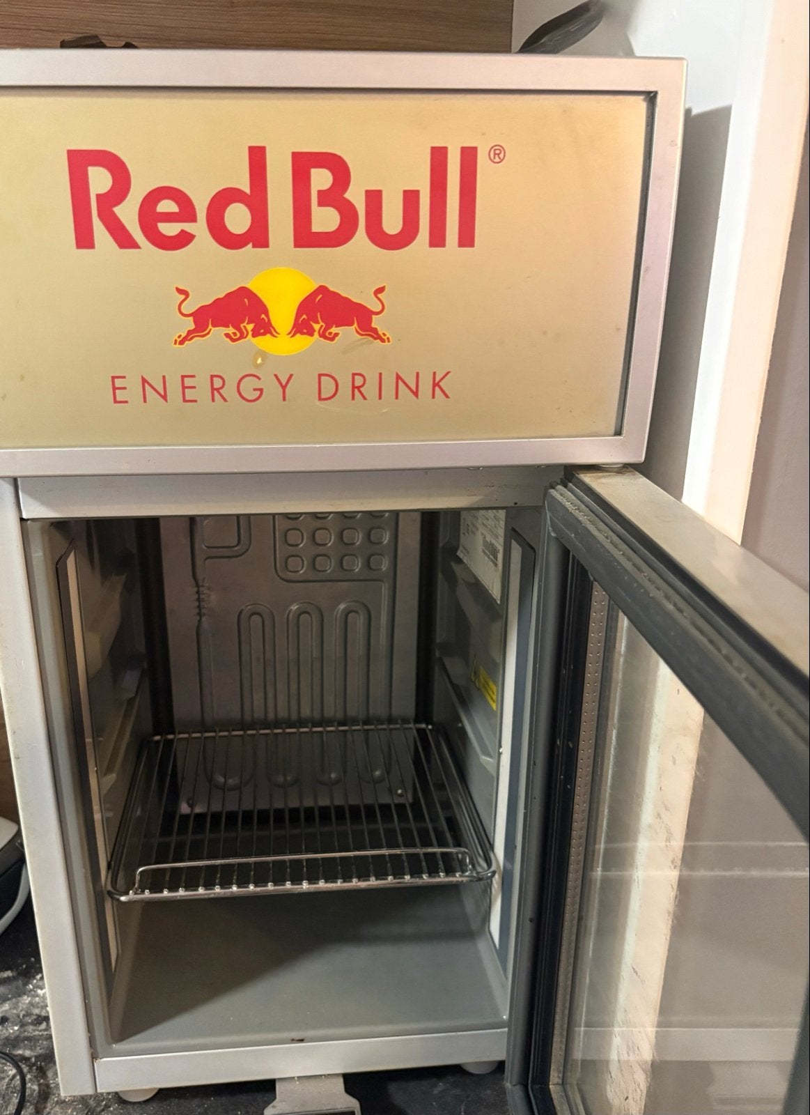 Red Bull Mini Koelkast - Perfect voor Drankjes, Ophalen of Verzenden, Minder dan 75 liter, Zonder vriesvak, Gebruikt