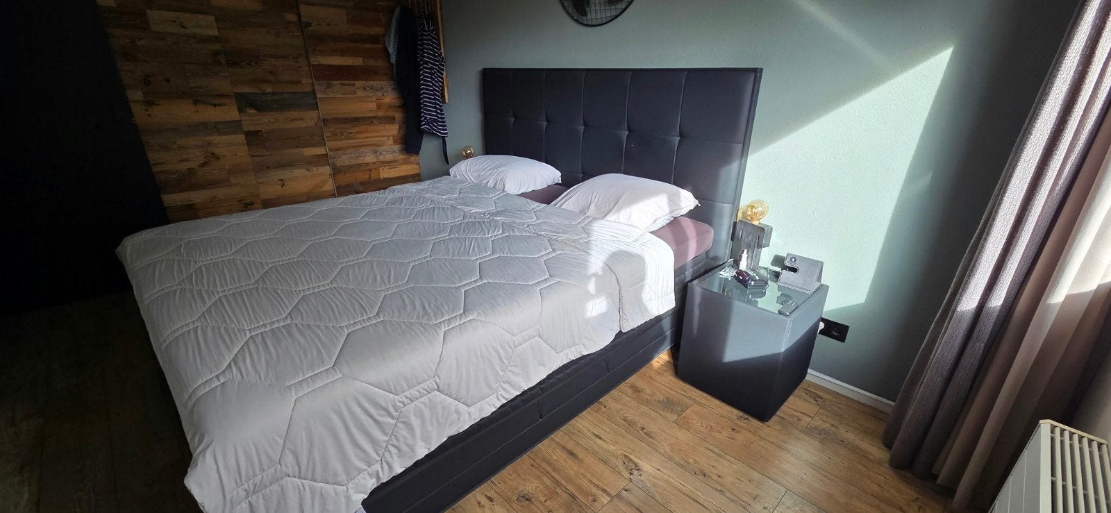 Swiss Sense Boxspring met elektrische verstelbare bedbodems, Ophalen, Tweepersoons, 180 cm, Verstelbaar