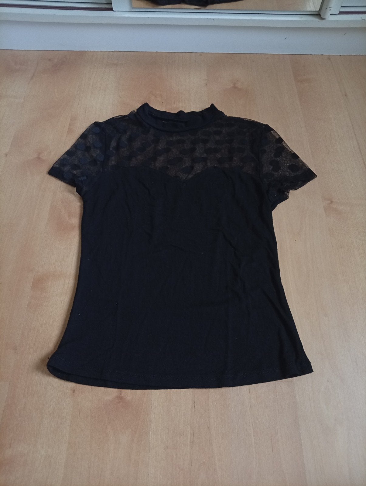 leuk zwart T-shirt, Zwart, Ophalen of Verzenden, Zo goed als nieuw, Korte mouw