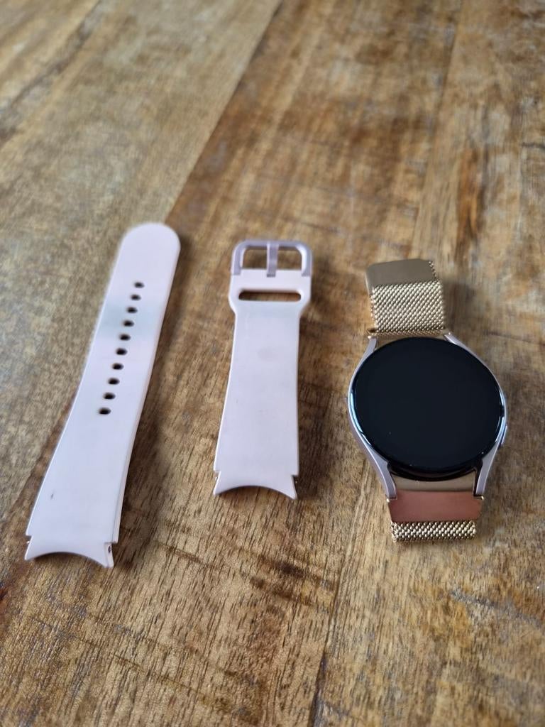 Samsung Galaxy Watch 4 - Roségoud met extra bandje, Sieraden, Tassen en Uiterlijk, Smartwatches, Ophalen, Samsung, Android, Conditie