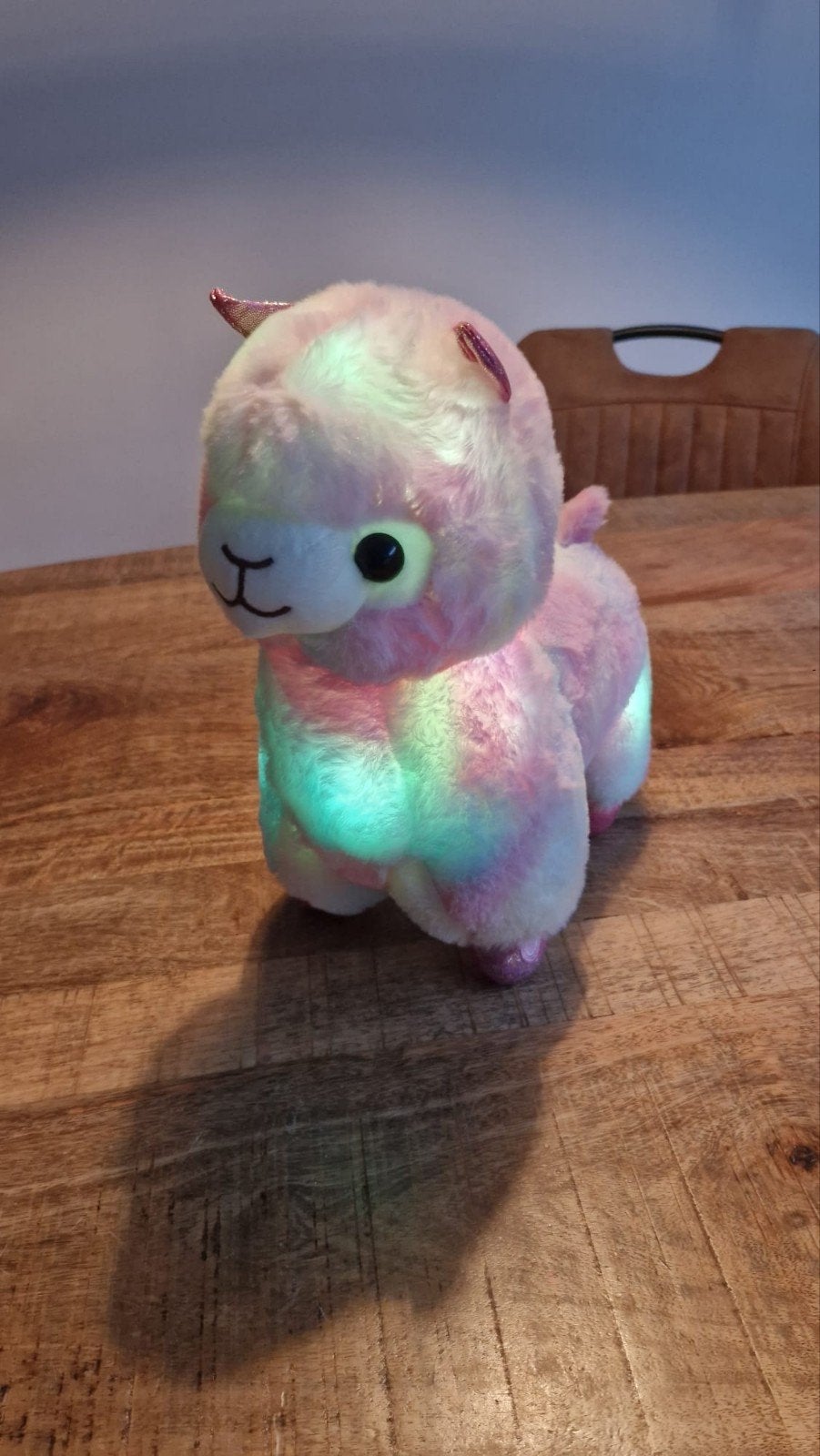 Alpaca knuffel met lampjes, Ophalen, Zo goed als nieuw
