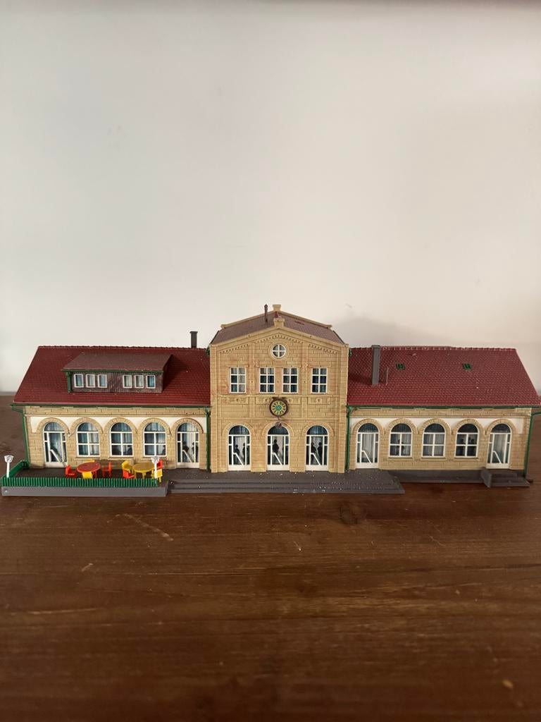 Kibri 9516 Treinstation H0 - Modelbouw Station, Overige merken, Gebruikt, Gelijkstroom of Wisselstroom, Brug, Tunnel of Gebouw