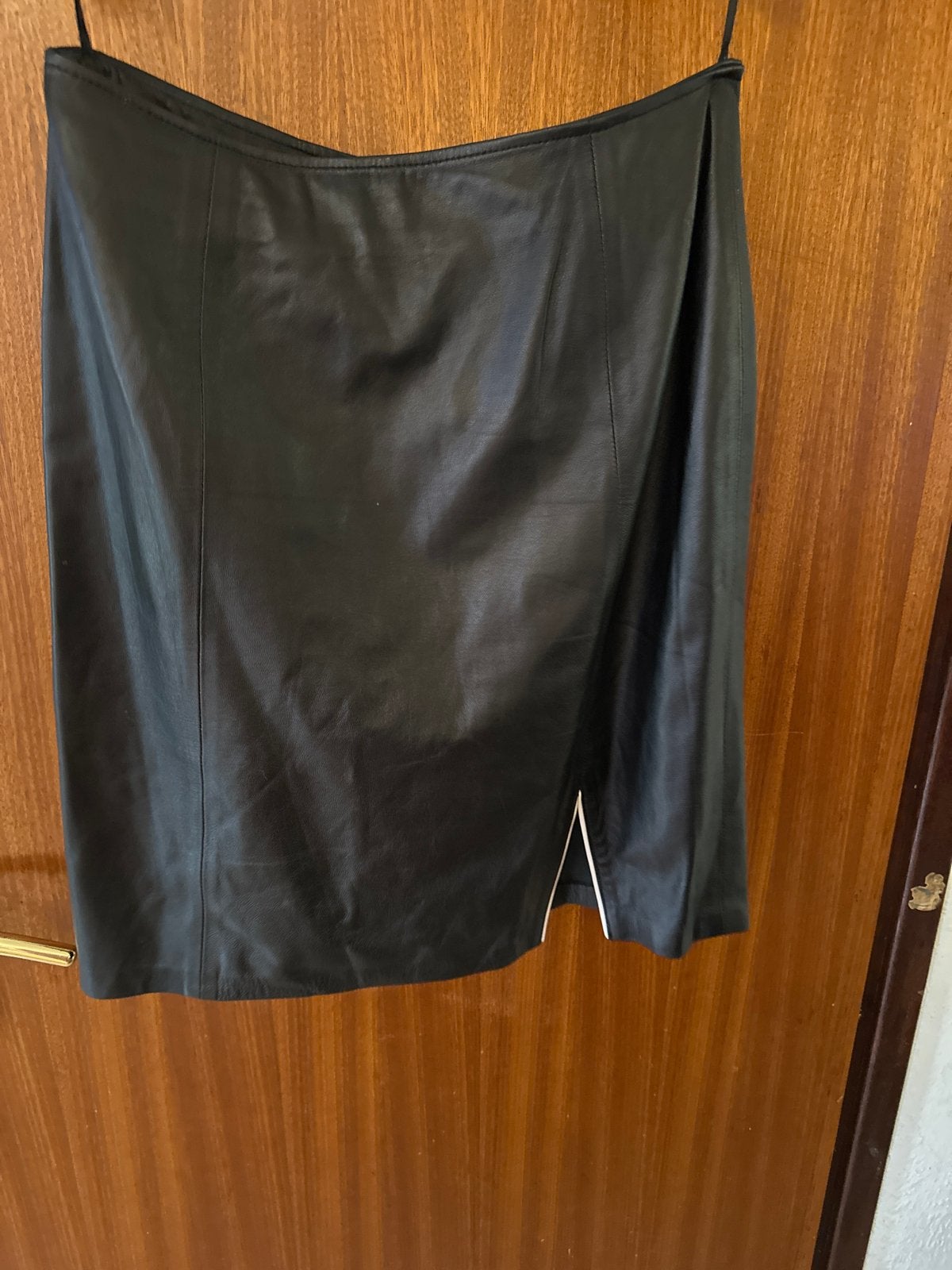 Zwart leren rokje - Taille 38 cm, lengte 53 cm, Kleding | Dames, Rokken, Maat 38/40 (M), Zwart, Ophalen of Verzenden, Knielengte