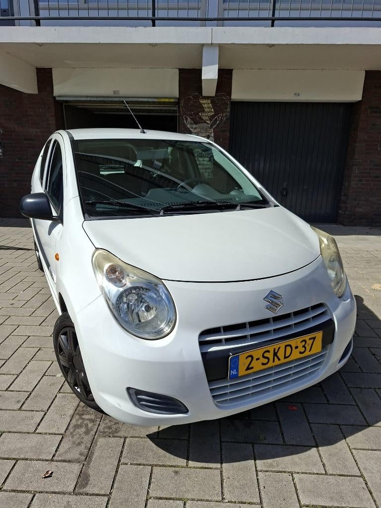 Suzuki Alto 1.0 Comfort 48.200KM! NAP NL-auto 1e eigenaar, Auto's, Voorwielaandrijving, Euro 5, Stof, 200 kg