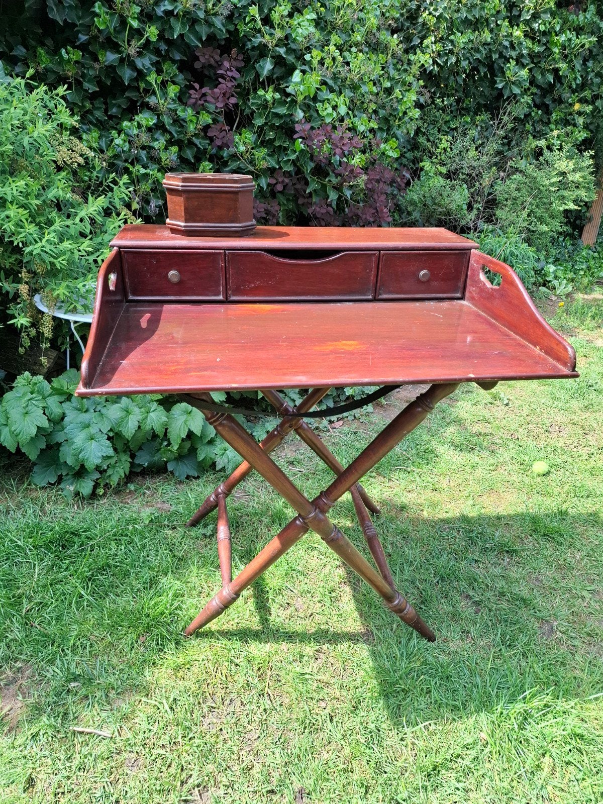 prachtige schrijf tafel van hout opklapbaar, Ophalen, Gebruikt