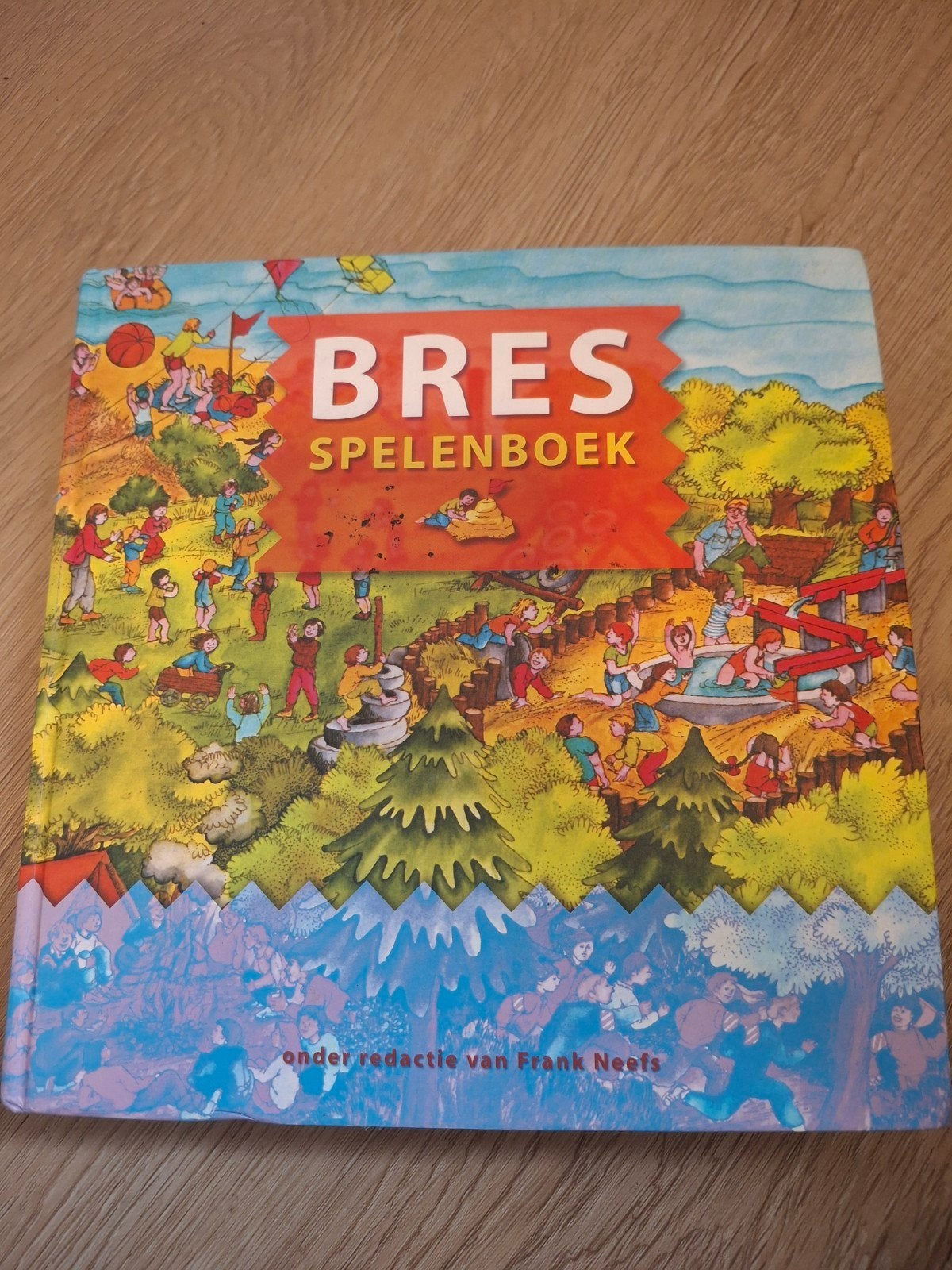 Bres Spelenboek - Onder redactie van Frank Neefs, Ophalen of Verzenden, Gelezen, Frank Neefs, Non-fictie
