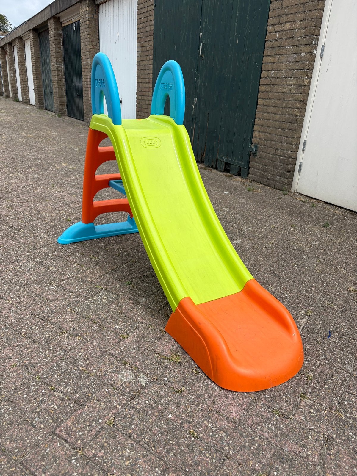 Feber Glijbaan - Kleurrijk Speelplezier voor Kinderen, Ophalen, Gebruikt, Glijbaan