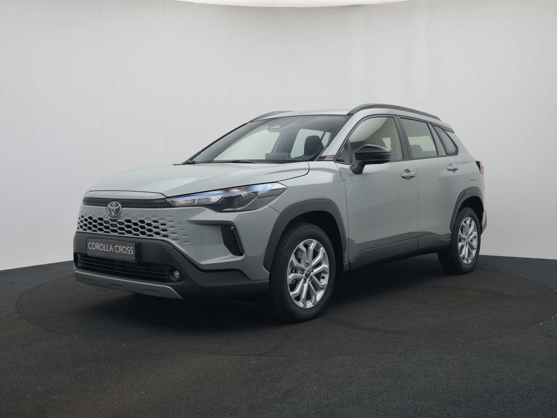 Toyota Corolla Cross Hybrid 140 Active ||Urban Khaki|| Nu me