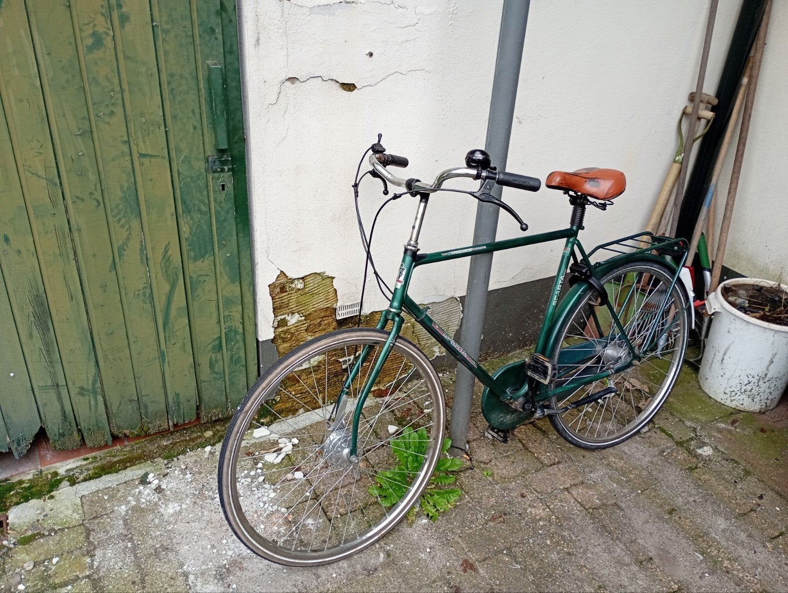 Groene stadsfiets - Gebruikt, maar functioneel, Fietsen en Brommers, Overige merken, Velgrem, Versnellingen, Ophalen of Verzenden
