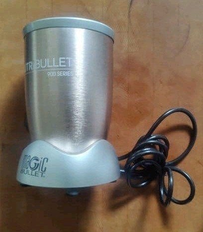 NutriBullet 900 series UK-versie (blender, geen accessoires), Ophalen, Onbekend@nutribullet.com, Gebruikt, NutriBullet
