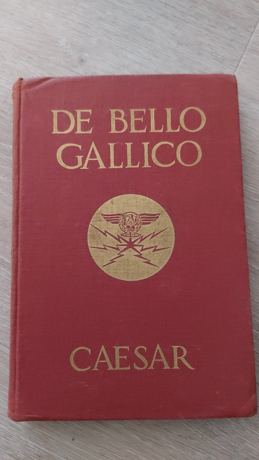 D4: De Bello Gallico - Caesar (Klassiek Latijns Werk), Ophalen of Verzenden, Gelezen, Julius Caesar, Europa overig