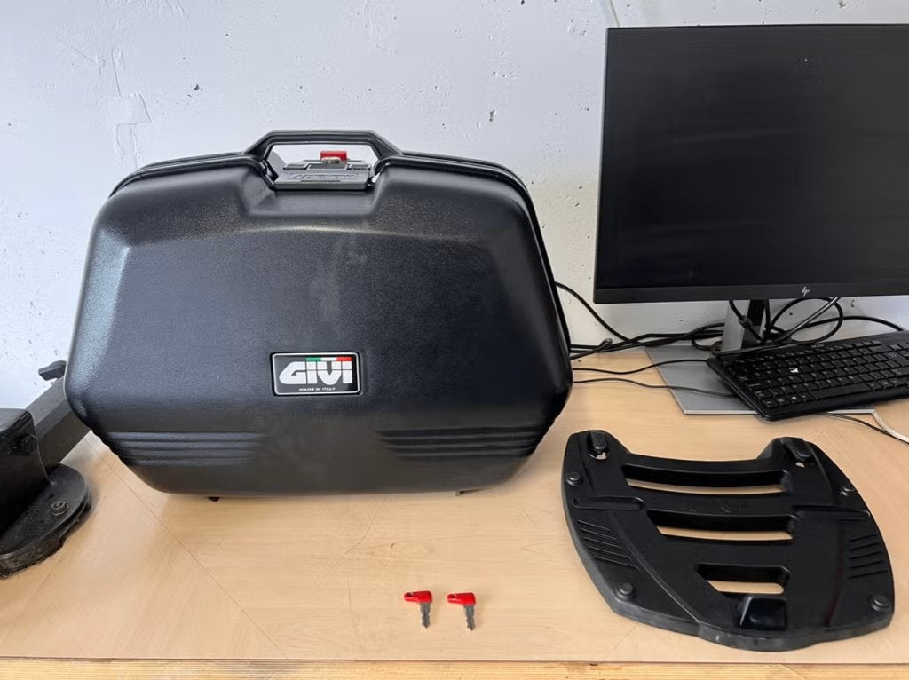 Givi Monokey topkoffer incl. Montageplaat en twee sleutels, Ophalen of Verzenden, Gebruikt