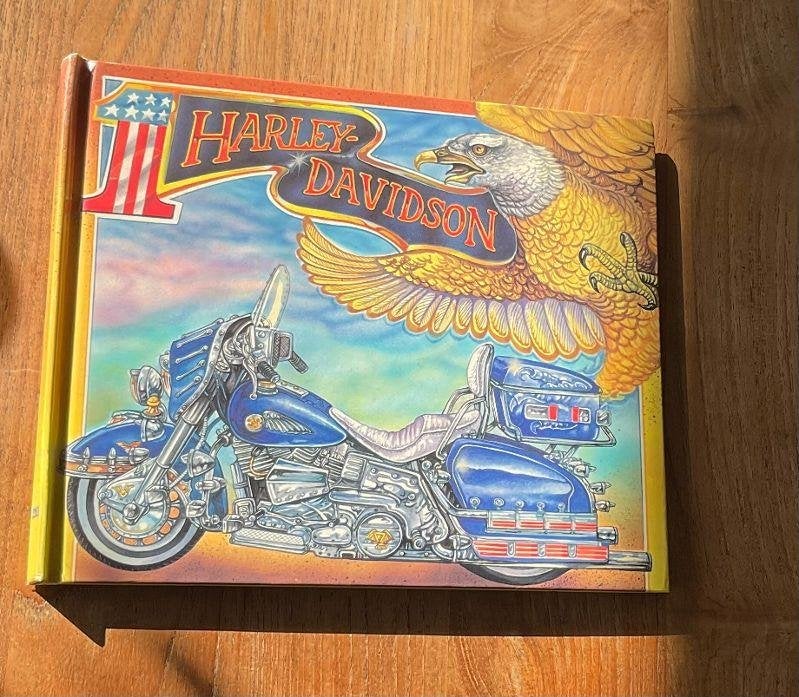 Harley Davidson motor pop-up boekje, Ophalen of Verzenden, Zo goed als nieuw, Merk of Model