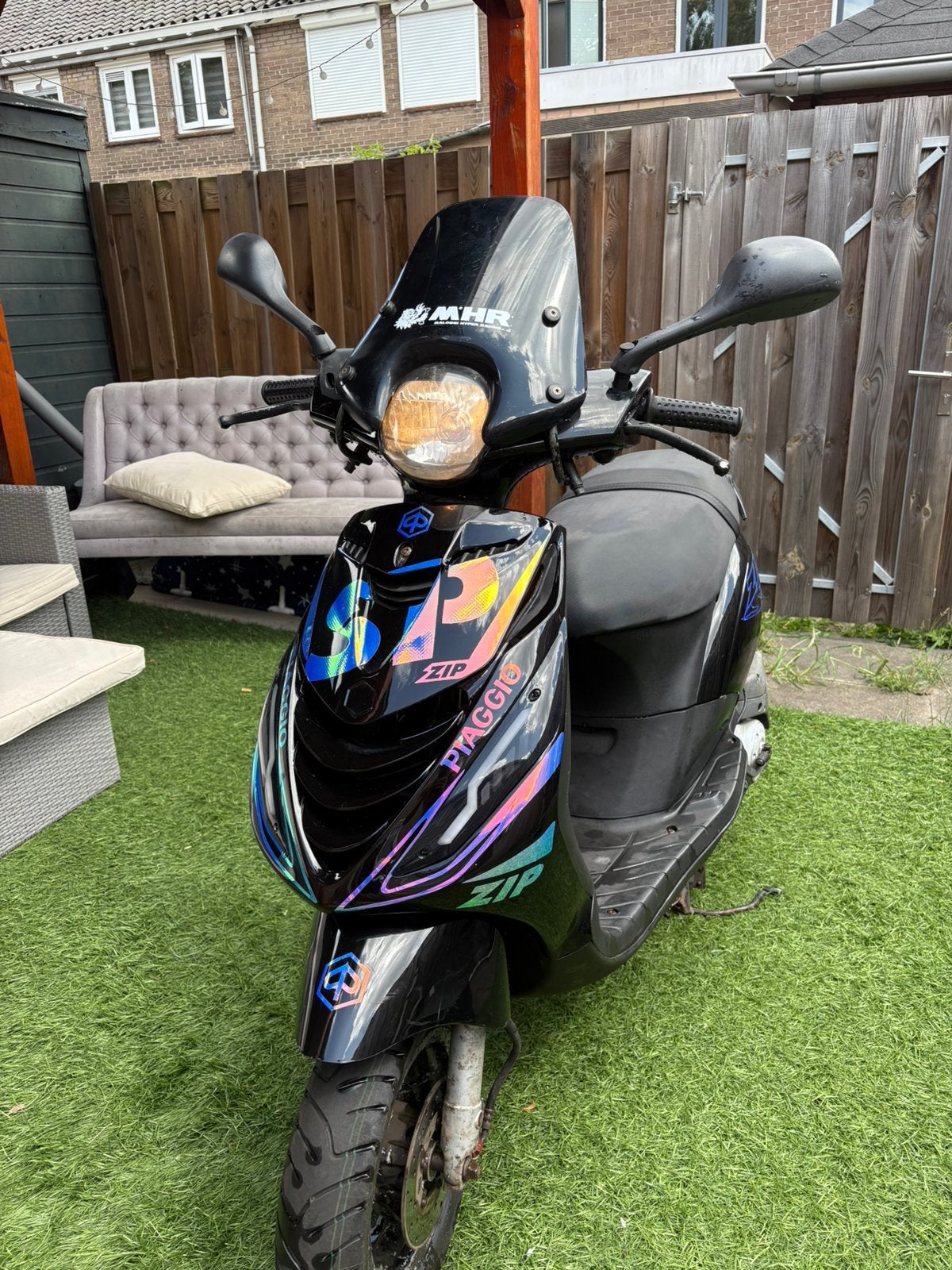 Piaggio zip 2017 brom, Fietsen en Brommers, Scooters | Piaggio, Zo goed als nieuw, Zip, Maximaal 45 km/u, Benzine, Ophalen