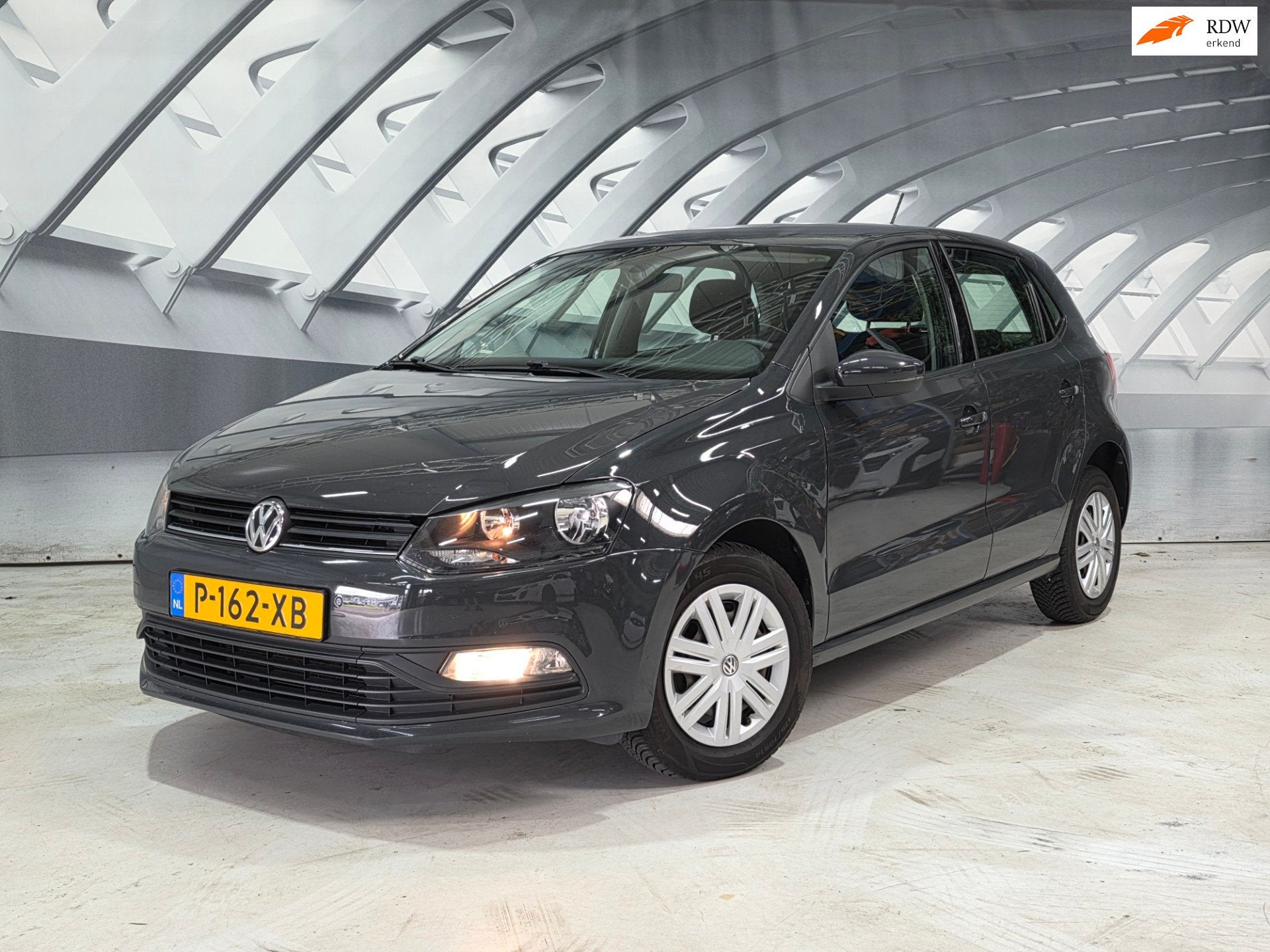 Volkswagen Polo 1.0 80pk airco cruise, Auto's, Stof, Euro 6, 60 pk, Bedrijf